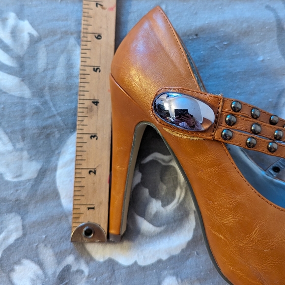 Machi Heels - Picture 5 of 8